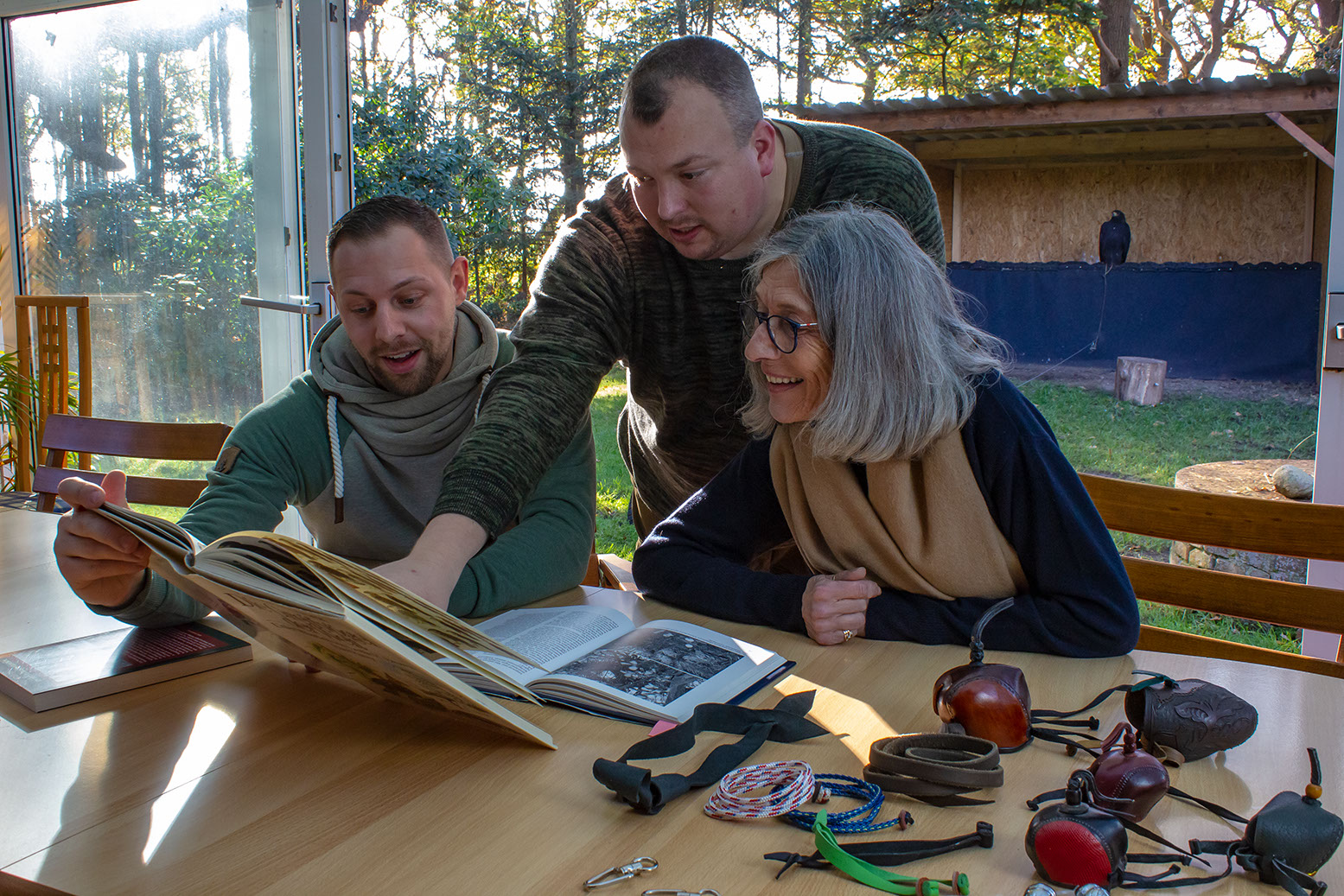 Vorbereitungskurs zur Falknerprüfung, Lehrbücher, Schüler, Unterricht, Falknerprüfung, Jagdfalkenschule Daniel Aebker
